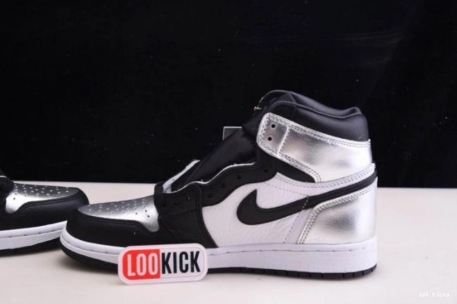 JORDAN 1 HIGH OG TOE AIR CD0461-001 SILVER WMNS 0716